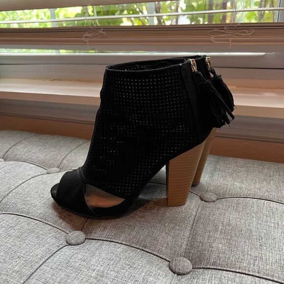 Qupid Women’s Black Open Toe Booties Size 6 - Picture 3 of 7